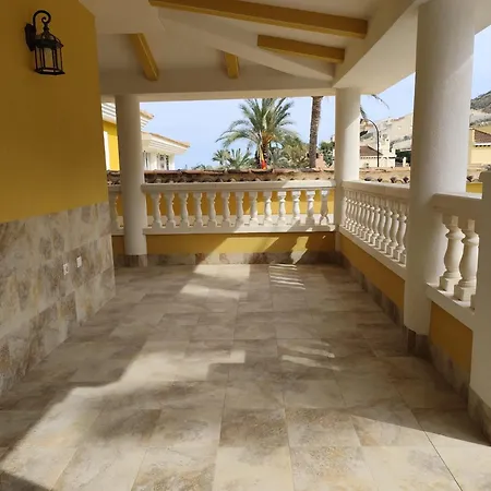 Maria Villa